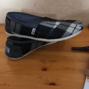 Women’s TOMS Shoes